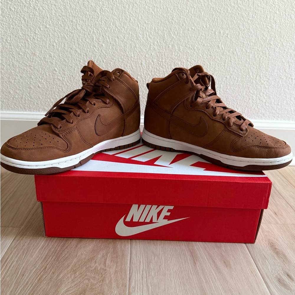 Nike Dunk High PRM Sneakers - Pecan/White - Picture 2 of 8